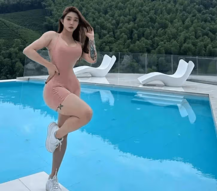 這誰頂得住!美貌與才華的完美結合,她是健身圈的女神!