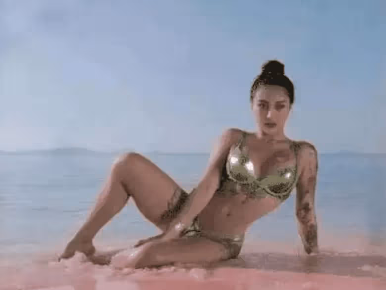 這誰頂得住!美貌與才華的完美結合,她是健身圈的女神!