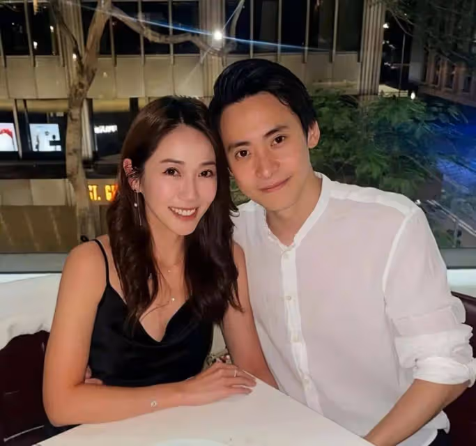 恭喜!40歲香港女星曬照宣布懷二胎,所屬組合曾經紅極一時
