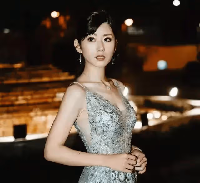 TVB小花慶祝結婚一周年,老公是上海富二代,坦言隨時會復出