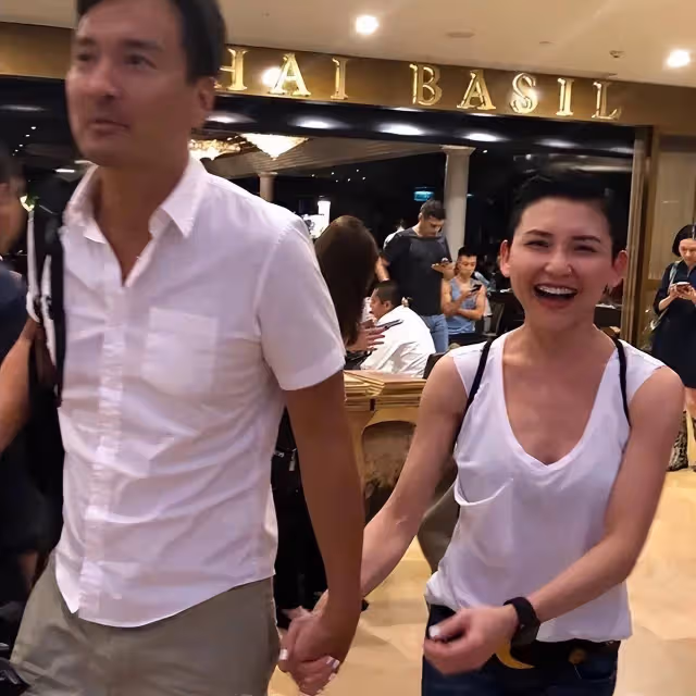 TVB「御用富豪」與女伴吃甜品被拍,曾為認識女孩而入行