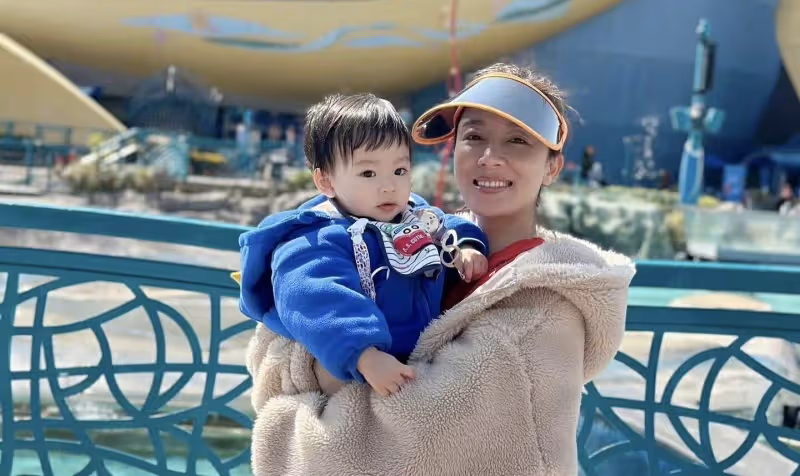 恭喜!TVB知名女星楊茜堯和老公羅子溢結婚八周年,曬合照秀恩愛