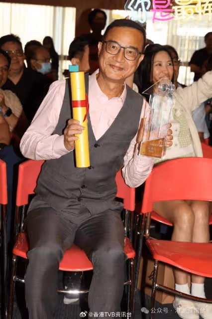 鍾志光服務TVB!35年獲頒傑出員工獎 唔恨有個人節目