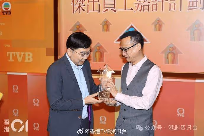 鍾志光服務TVB!35年獲頒傑出員工獎 唔恨有個人節目