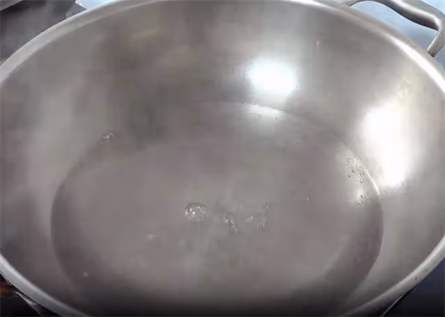 飯店的紅糖涼粉怎麼做?簡單一煮就可以,冰爽好吃,秋天吃太爽了
