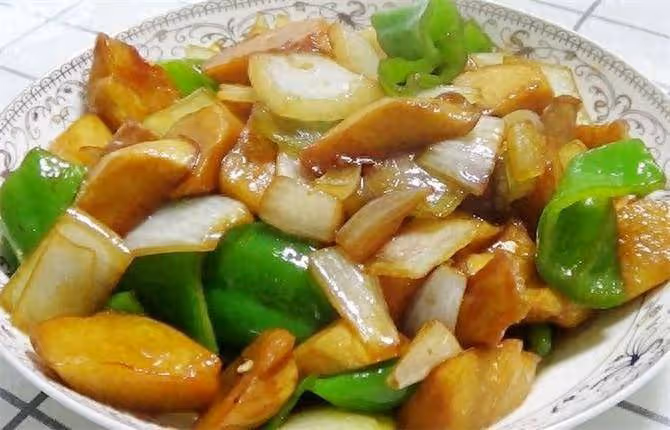 杏鮑菇最給力的吃法,三種調料一下鍋,味道濃香,好吃又下飯
