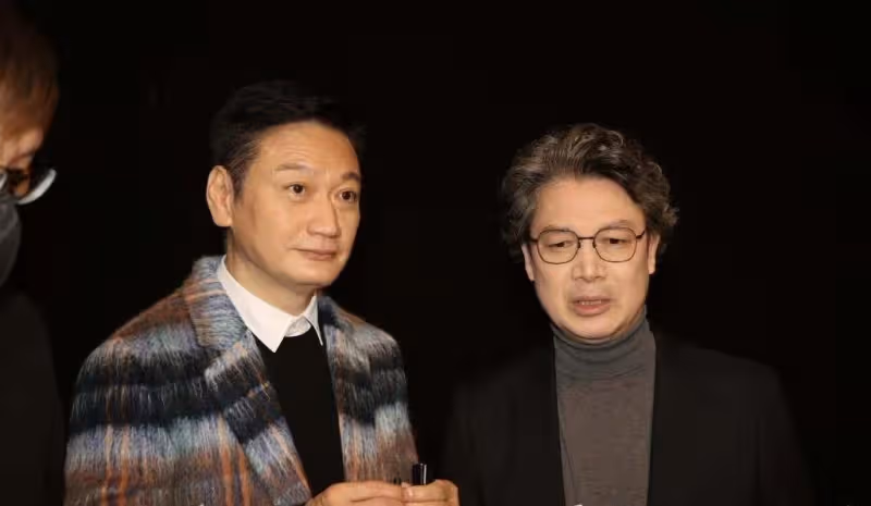 TVB出軌男星近況曝光!獲後輩慶生,疑似攜妻子一同現身