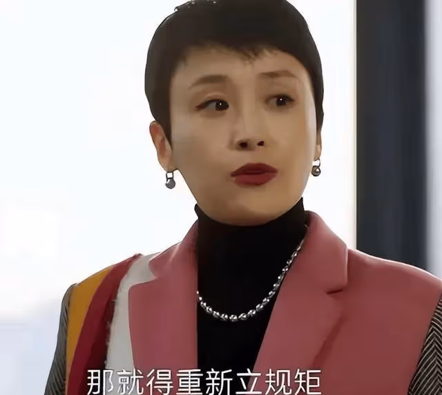 長得漂亮有演技,演了70部戲也沒紅,今44歲終於被殷桃帶紅了