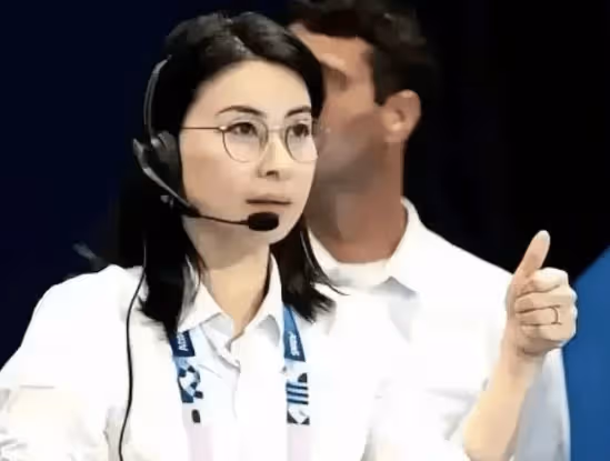 霍啟剛被記者問「送命題」,兩任前女友都是豪門千金,卻被郭晶晶改寫一生