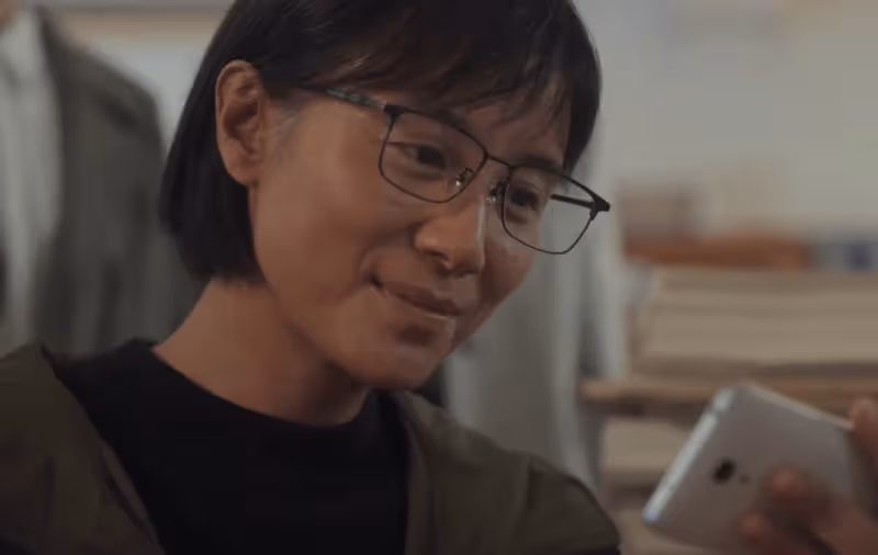 看了《山花爛漫時》的價值觀,才懂張桂梅為何戴了一輩子的黨徽