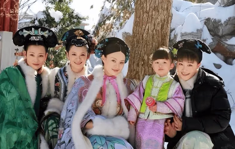 趙薇「女兒」因長得太好看!被全網禁止整容,如今16歲變化太大