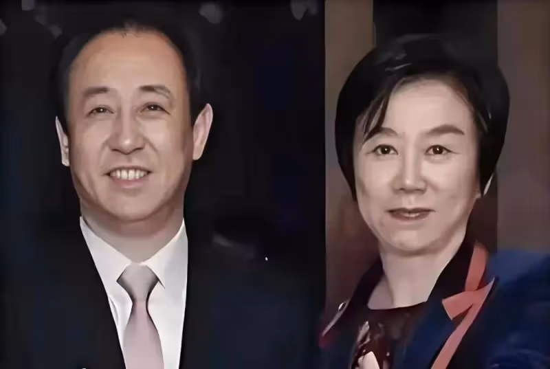許家印前妻在倫敦被「抓」了?上個月才領了327萬生活費和律師費