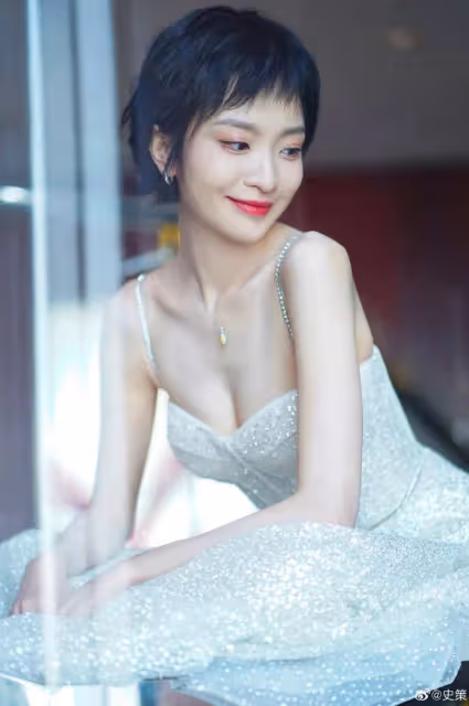 《熊貓計劃》女一史策：搭檔巨星成龍崩潰了！像白日做夢