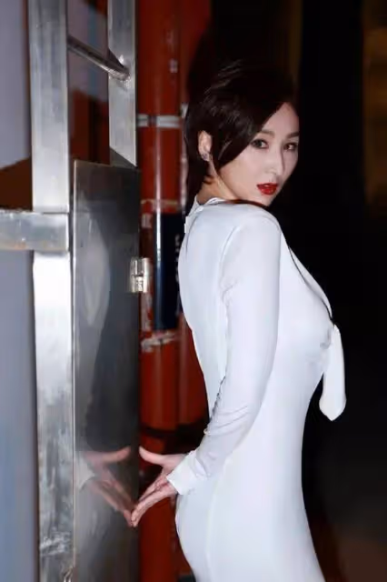 TVB花旦高海寧再次內地爆火,《半熟男女》對白引發女性共鳴,視後指日可待