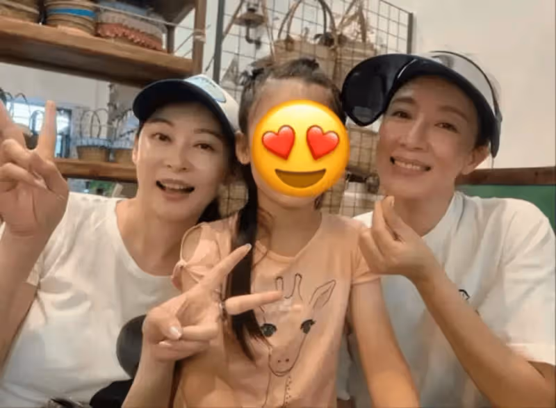 近況曝光!TVB視後內地逛街被偶遇,穿著樸素,素顏皮膚零瑕疵
