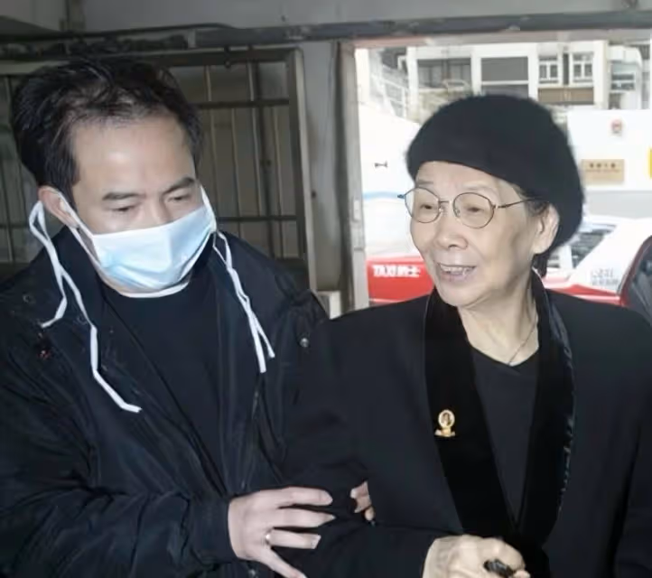 梅艷芳哥哥梅啟明驚爆三婚,婚內高調出軌,與梅母已脫離母子關係