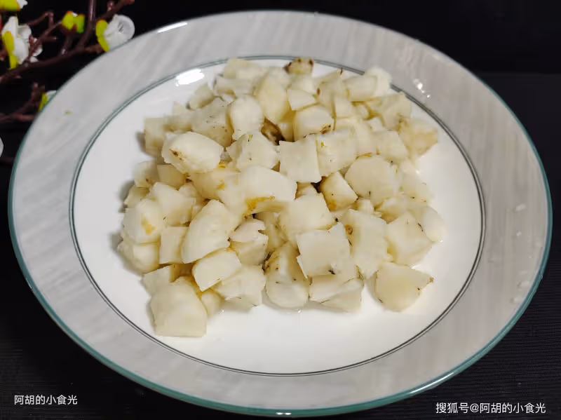 今秋別忘記吃一菜,公認的秋菜頂流!隨意搭配炒一盤,軟糯脆甜都有、鮮香十足