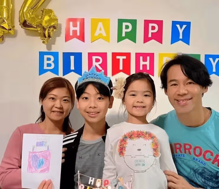 TVB「綠葉王」逆市當老闆,女兒三個月進劇組,兒子是職業運動員