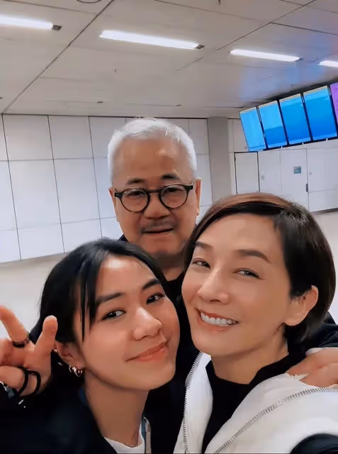 毛舜筠大女兒結婚後,二女兒也傳出好消息,買豪宅為女兒回港準備