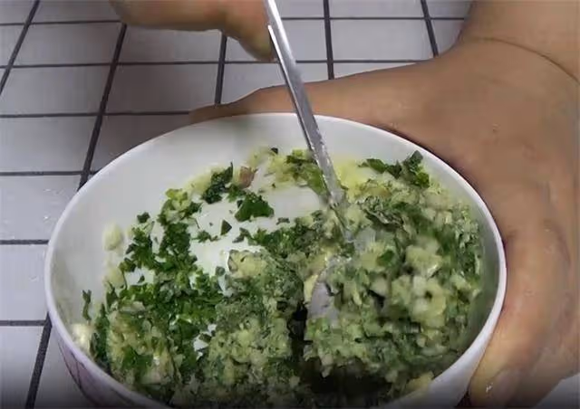 饅頭新吃法,不用食用油,簡單切片,香酥好吃,一次倆饅頭沒問題