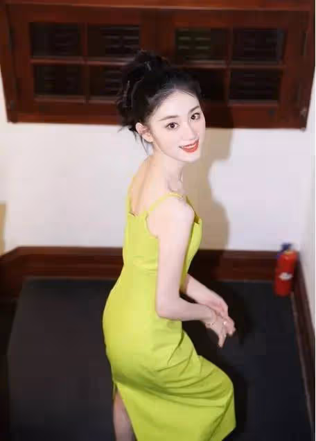 郭曉婷各類靚麗寫真身材火辣!膚白貌美太性感妖艷