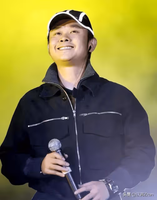 刀郎演唱會再掀狂潮,難怪他被前央視主持人銳評,汪峰確實沒說錯