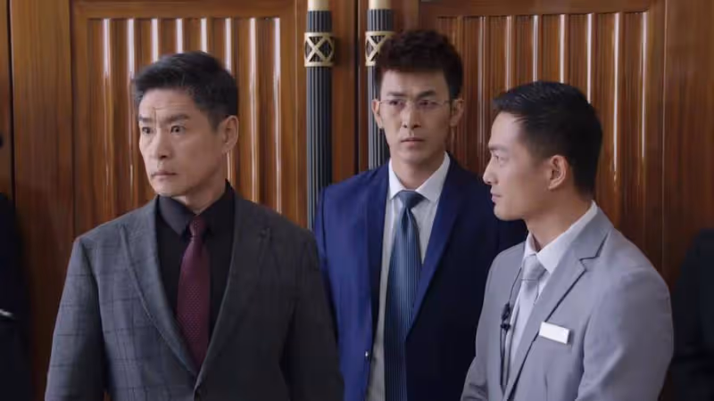 《人民警察》:地下錢莊幕後黑手浮出水面,終於明白方程的苦衷