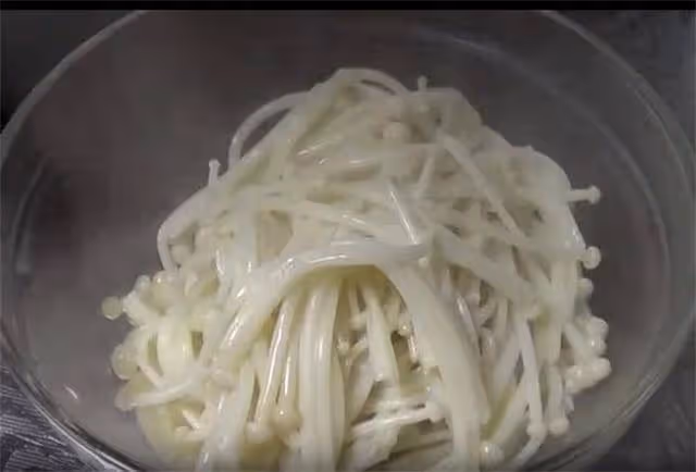 秋天做什麼涼菜?試試這道,爽口好吃造型棒,學會了倍有面子