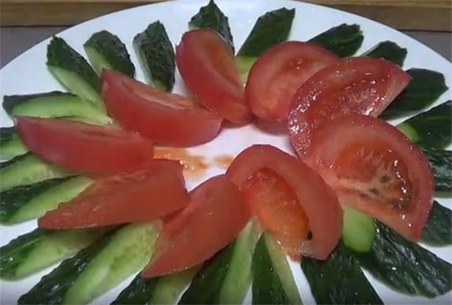 秋天做什麼涼菜?試試這道,爽口好吃造型棒,學會了倍有面子