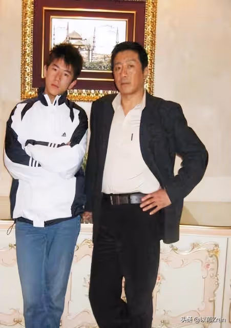 丁勇岱:對趙雪華一見鍾情,相愛38年零緋聞,如今兒子成心病
