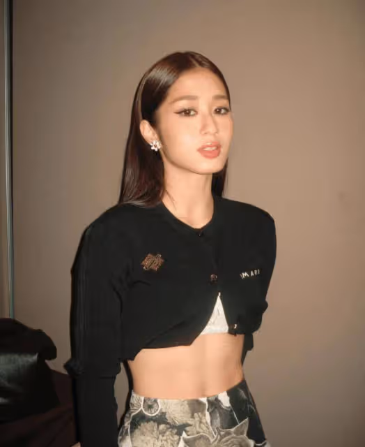 22歲"嫩版關詠荷"問張家輝「我有幾分像她」!對方思考後這樣答