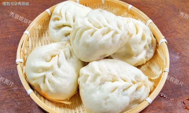 它是蔬菜中的「解毒王」,一排毒,二護肝,三潤腸,蒸包子太香了