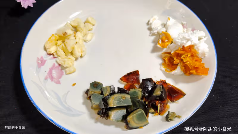 秋天吃魚吃肉不如吃它,好一個菜中人參!燙一燙就能吃,湯鮮菜嫩、超下飯