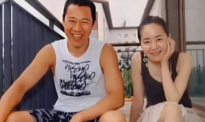 結婚29年未生子女，卻依舊被張豐毅寵成寶，霍凡到底有啥魅力？