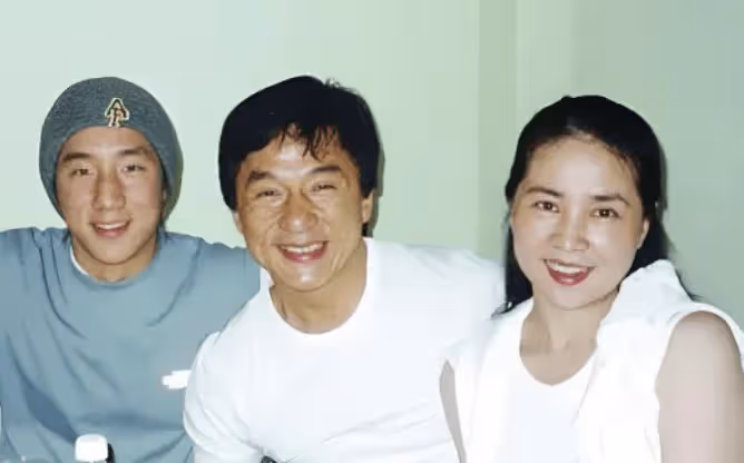 42歲房祖名被曝秘密結婚,成龍送5000萬豪宅賀新婚?女方小11歲曾與郭富城交往
