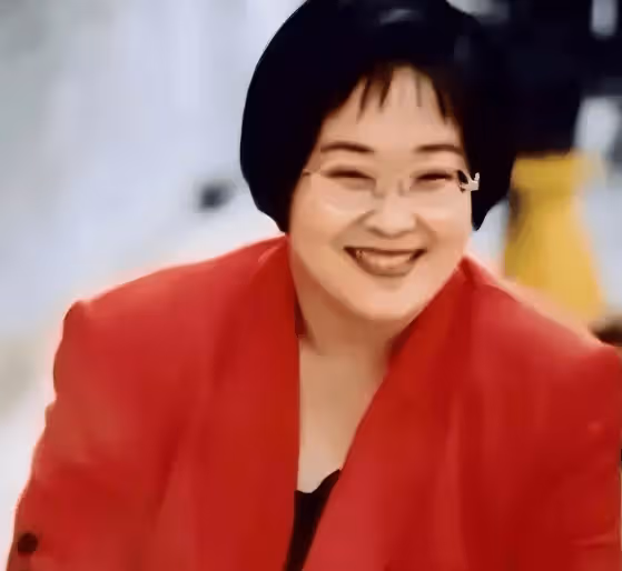 她被嘲是央視最醜女主持,巔峰時辭職只拿低保,如今59歲仍然未婚