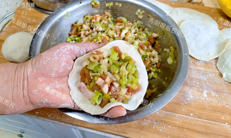 餐桌上的「青黴素」,正大量上市,中老年要常吃,護肝抗菌強免疫