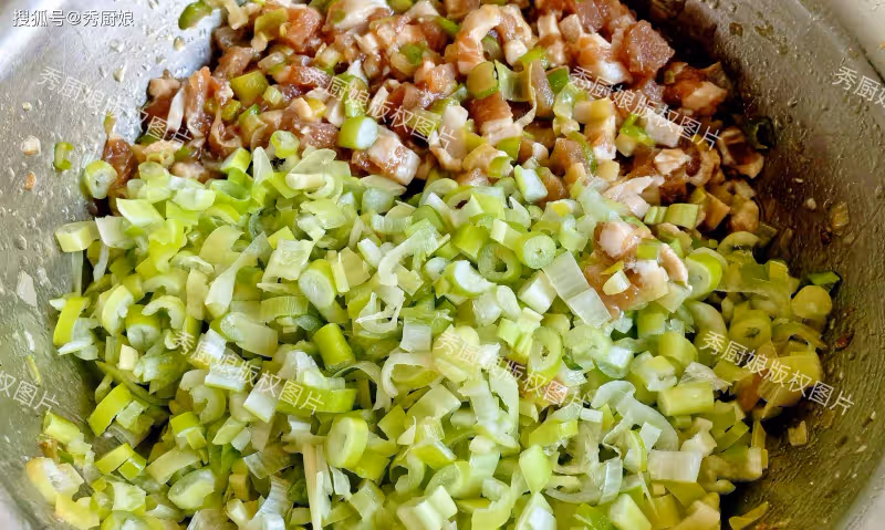 餐桌上的「青黴素」,正大量上市,中老年要常吃,護肝抗菌強免疫