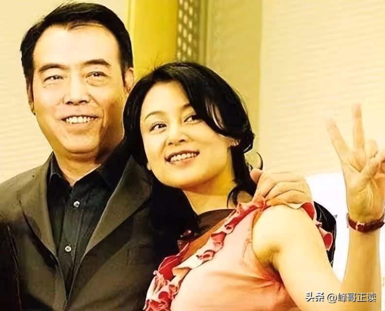 55歲的陳紅老成七十多歲了，網友辣評：終於活成了倪萍的樣子