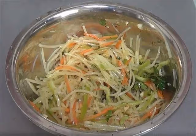 教你土豆絲新做法,一道涼拌土豆絲,爽口脆嫩,一次一大口,爽