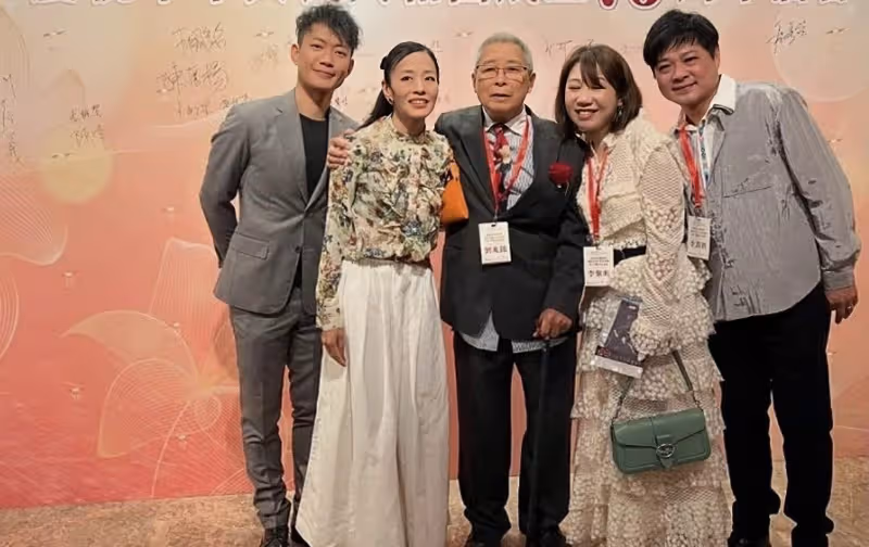 擔心!93歲香港知名老戲骨身體突然抱恙,說話不夠氣將在醫院過生