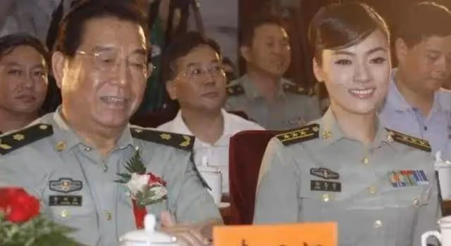 陳思思終於公開和李雙江真實關係,原來是這樣,難怪如此親密!
