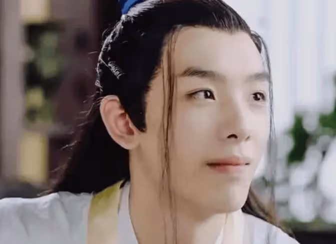 收手吧!資本家的丑孩子」太可怕,沒有演技算了,顏值都沒有