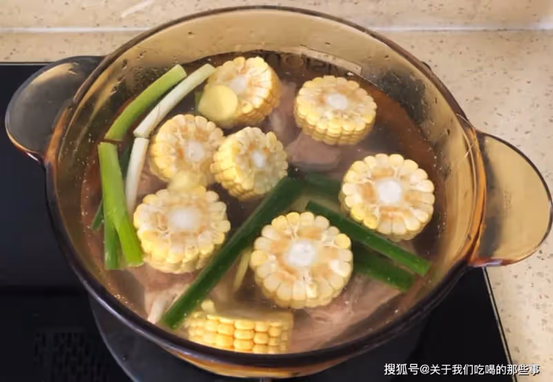 清燉排骨,千萬不要直接燉!訣竅告訴你,排骨湯不腥,味道好極了