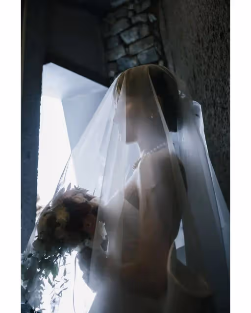 TVB女星蔣家旻再曬婚照!激動向丈夫嘟嘴索吻!自爆在日本結婚原因