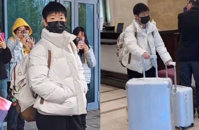 孫穎莎啟程回國!獨自離開國乒團隊,拖著2個行李箱,粉絲送行