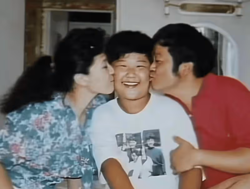 王馥荔丈夫舉辦追悼會,靈堂曝光王馥荔很傷心,侯勇林永健送花圈