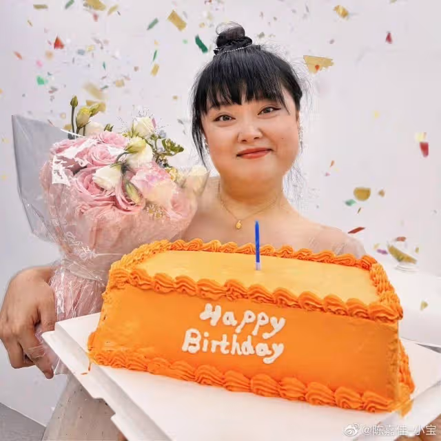 知名港女星曬近況,被指體重有反彈趨勢,減近150磅失去辨識度