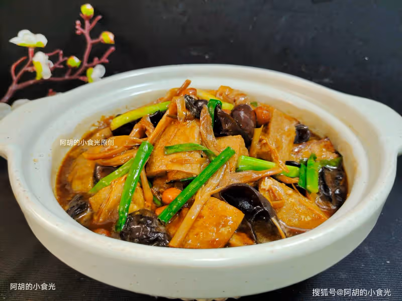 吃雞肉、魚肉不如吃它,花錢少又軟嫩!簡單一燉就出鍋,口口爆汁、其味無窮