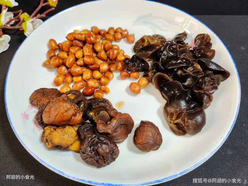吃雞肉、魚肉不如吃它,花錢少又軟嫩!簡單一燉就出鍋,口口爆汁、其味無窮